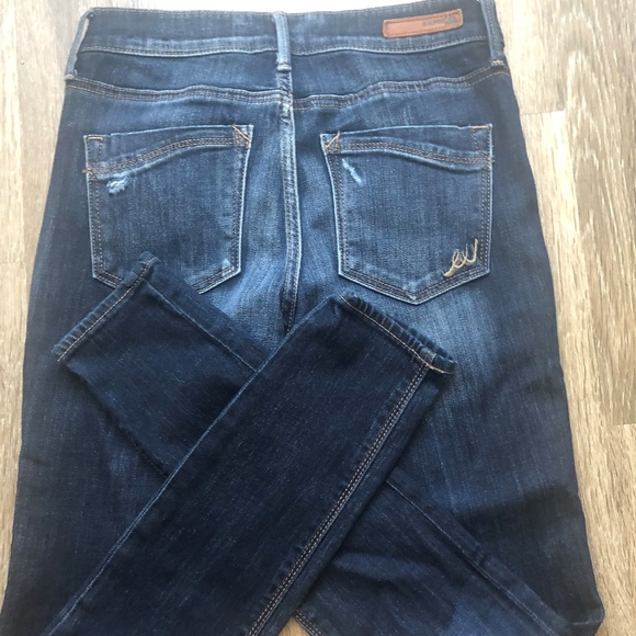 Express Mid Rise Distressed Legging Jeans - Picture 4 of 5